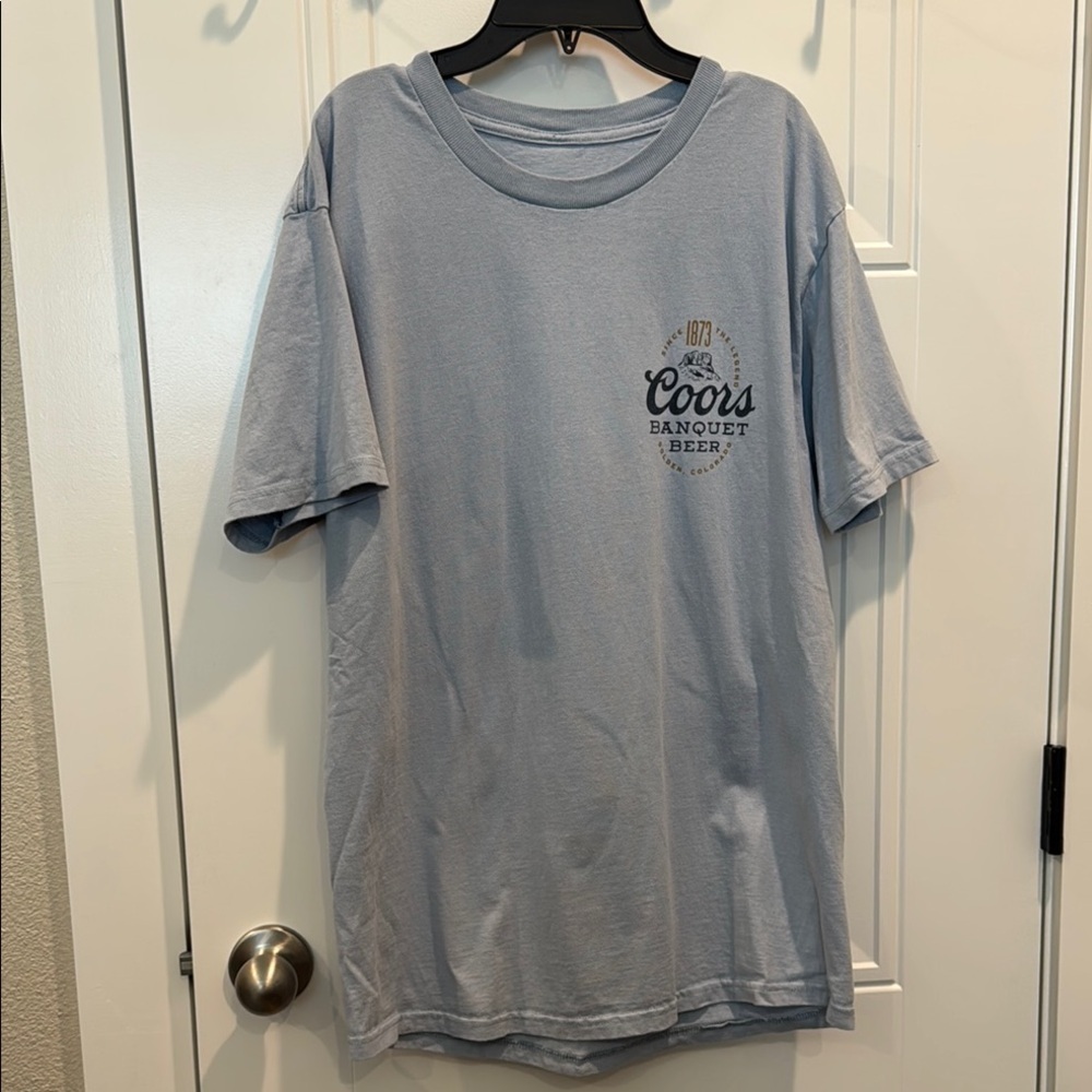 Casual Gray Short Sleeve Tees with Graphic Designs - Picture 3 of 4